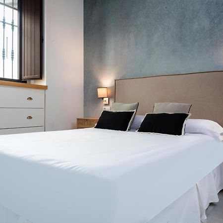 Unika Homes Puerta De La Maestranza Севилья Экстерьер фото