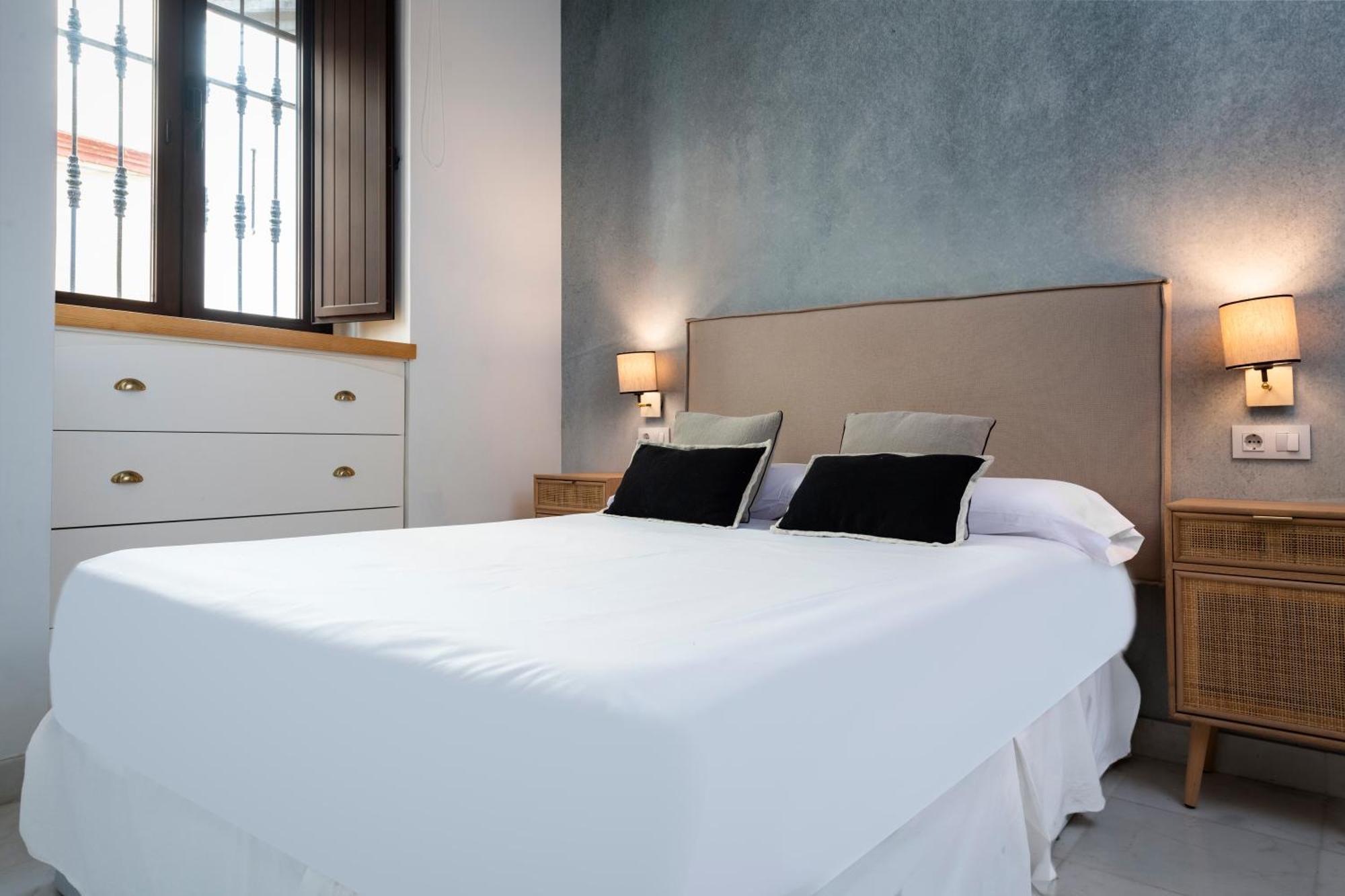 Unika Homes Puerta De La Maestranza Севилья Экстерьер фото